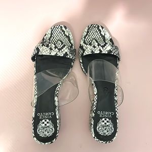 Vince camuto caveera snakeskin sandals- size 8.5 medium